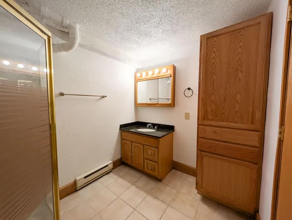 $284,900 | 205 4th Street East, Horace, ND 58047