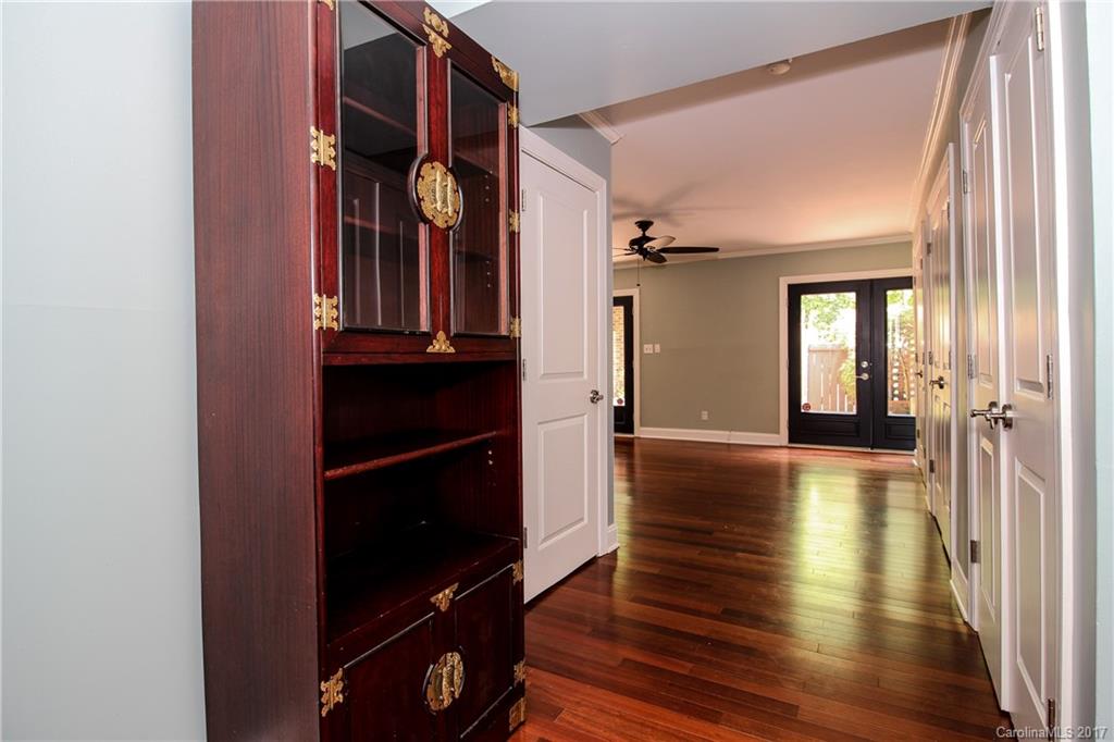 5807 Sharon Road, Unit 5807E Charlotte, NC 28210 - Photo 12 of 24 Gallery Image 12