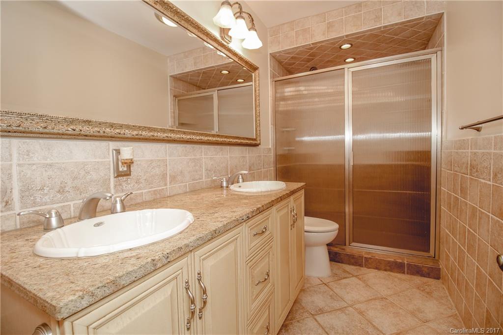 5807 Sharon Road, Unit 5807E Charlotte, NC 28210 - Photo 15 of 24 Gallery Image 15