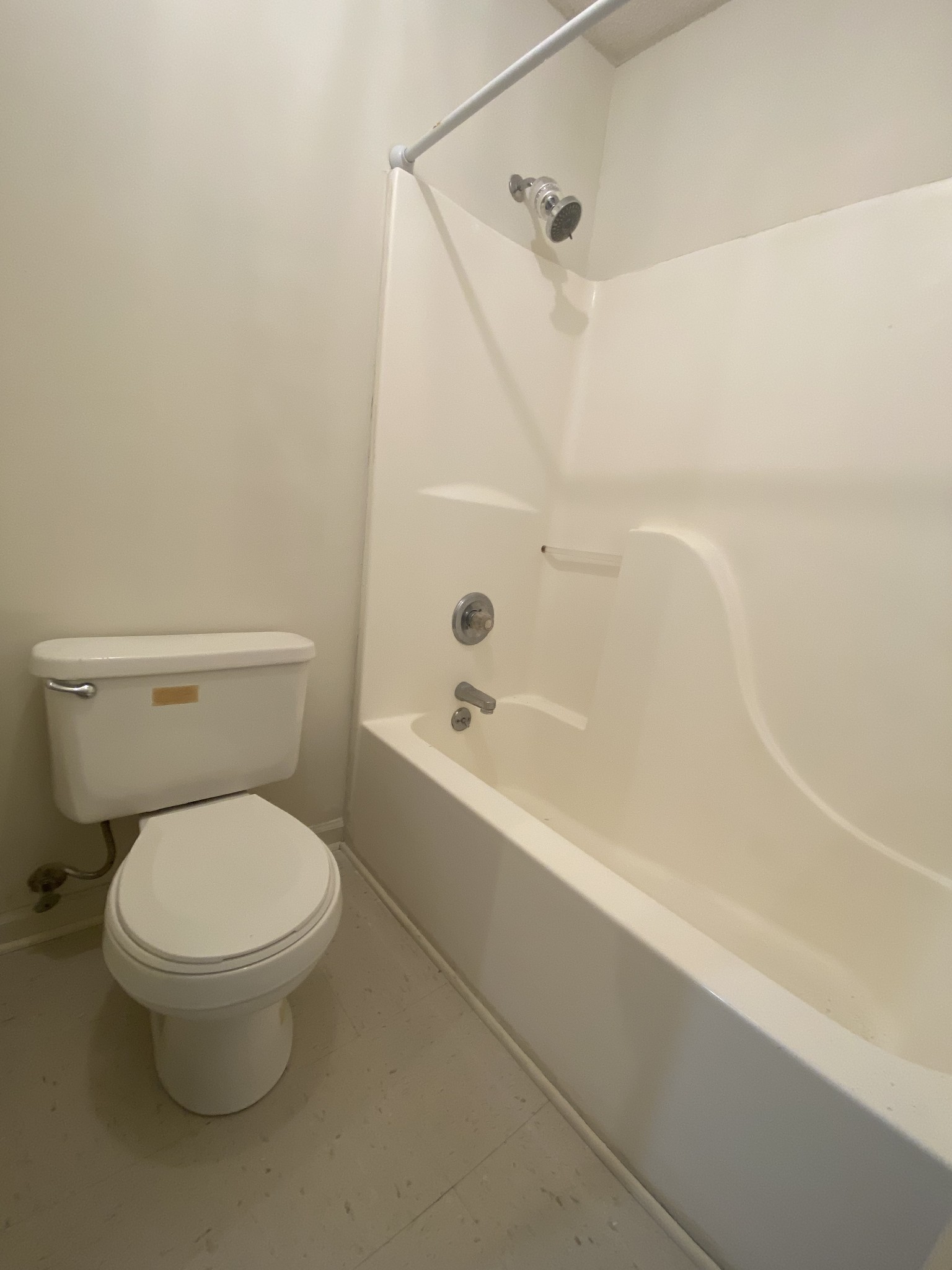 233 Tree Line Drive Oak Grove, KY 42262 - Photo 10 of 12 a bathroom with a toilet and a bathtub