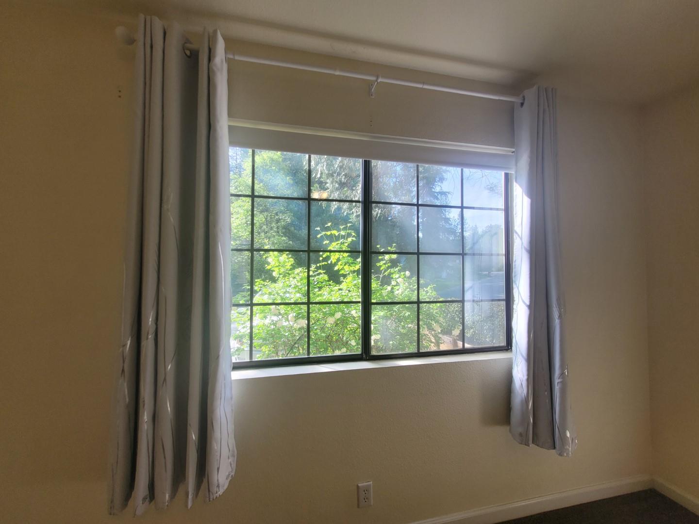 346 Gracie Road Nevada City, CA 95959 - Photo 32 of 66 a view of a window in a room