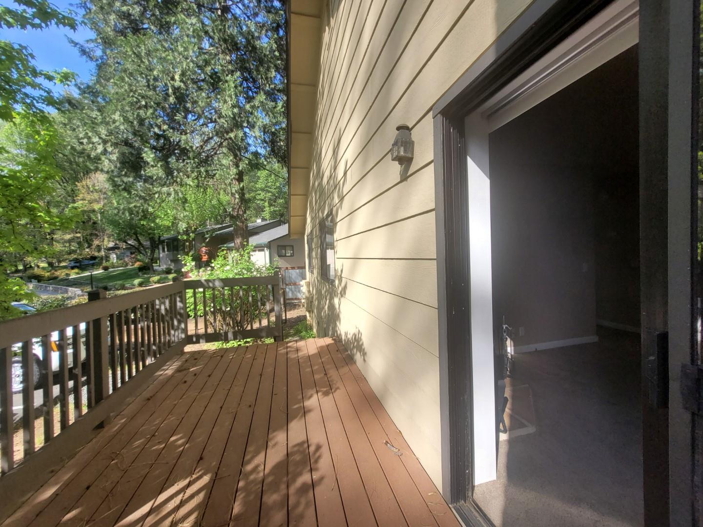 346 Gracie Road Nevada City, CA 95959 - Photo 50 of 66 a view of balcony with wooden floor