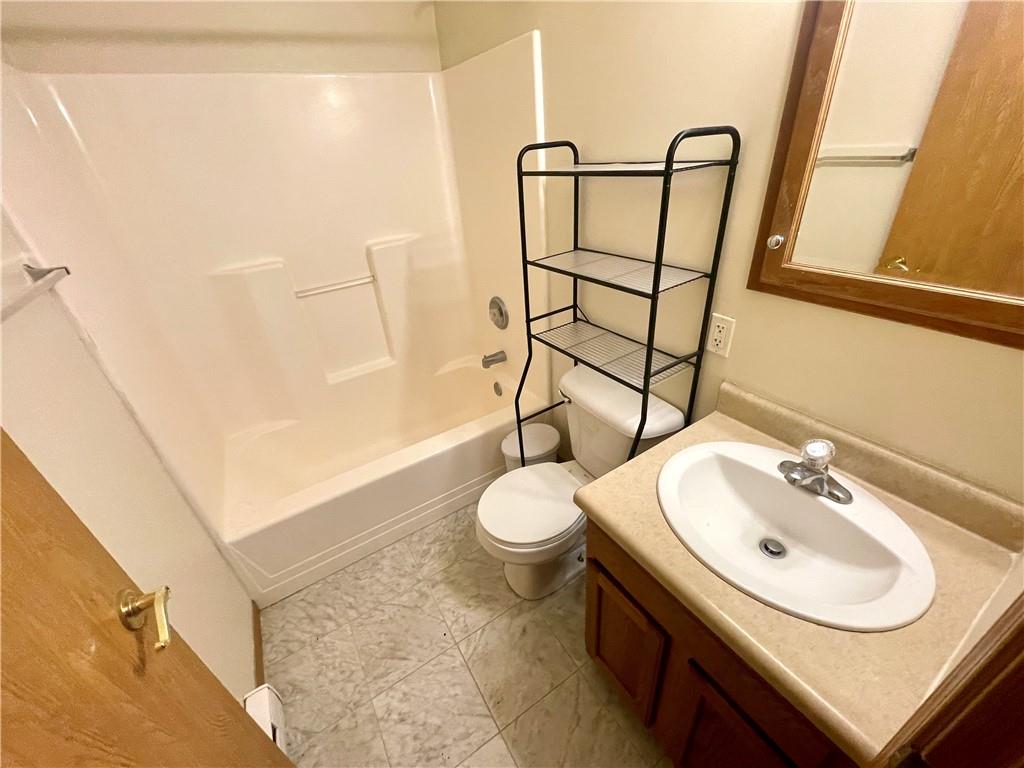 321 Grove City Road Slippery Rock, PA 16057 - Photo 12 of 25 Gallery Image 12