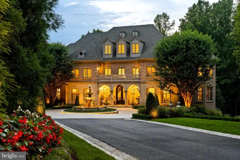 $11,250,000 | 9112-9120 Mine Run Drive, Great Falls, VA 22066
