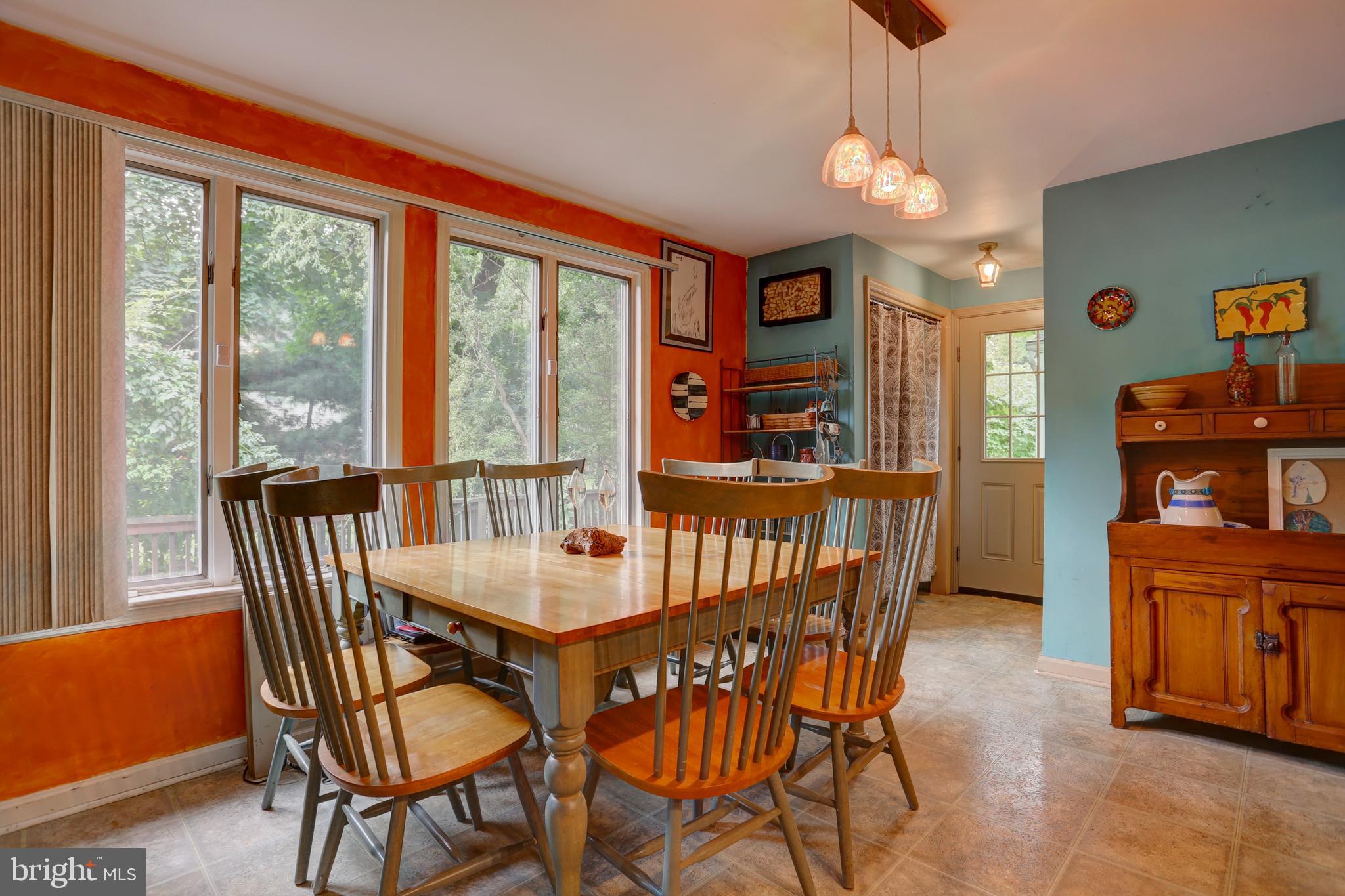 974 Pleasure Road Lancaster, PA 17601 - Photo 7 of 22 Eat-In Kitchen