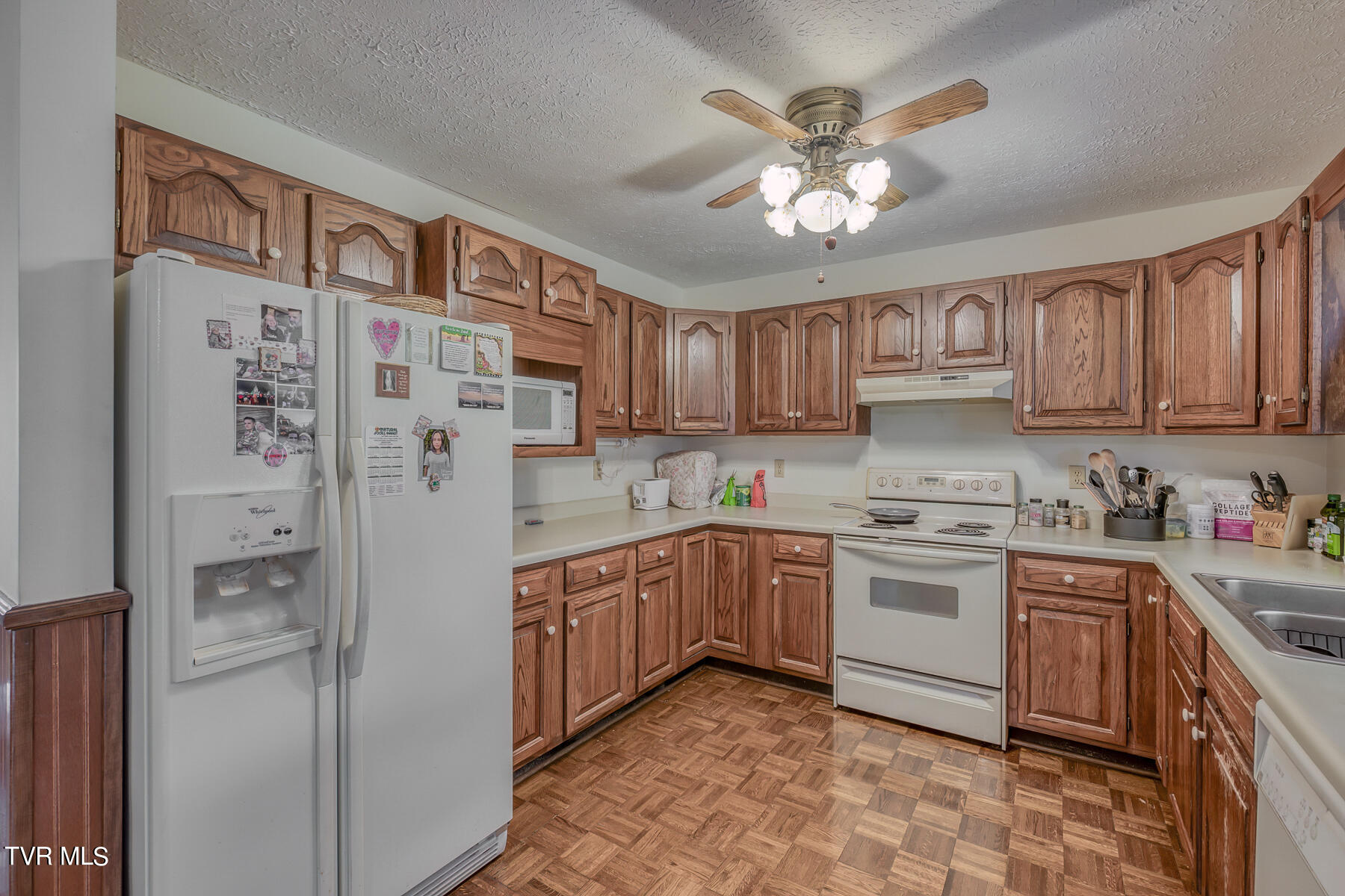 406 Walling Road Piney Flats, TN 37686 - Photo 11 of 29 406 Walling Dr-11