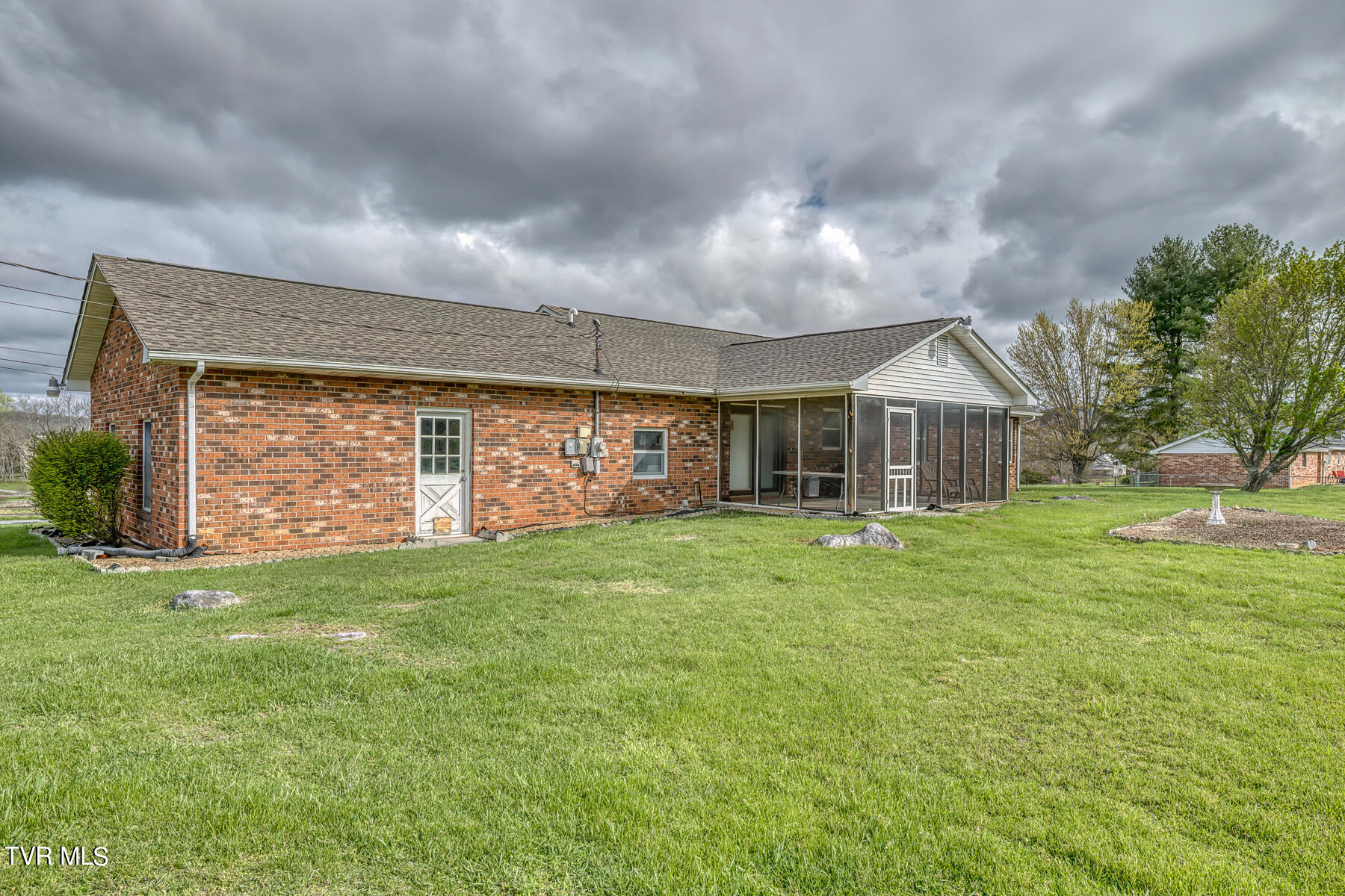 406 Walling Road Piney Flats, TN 37686 - Photo 26 of 29 406 Walling Dr-27