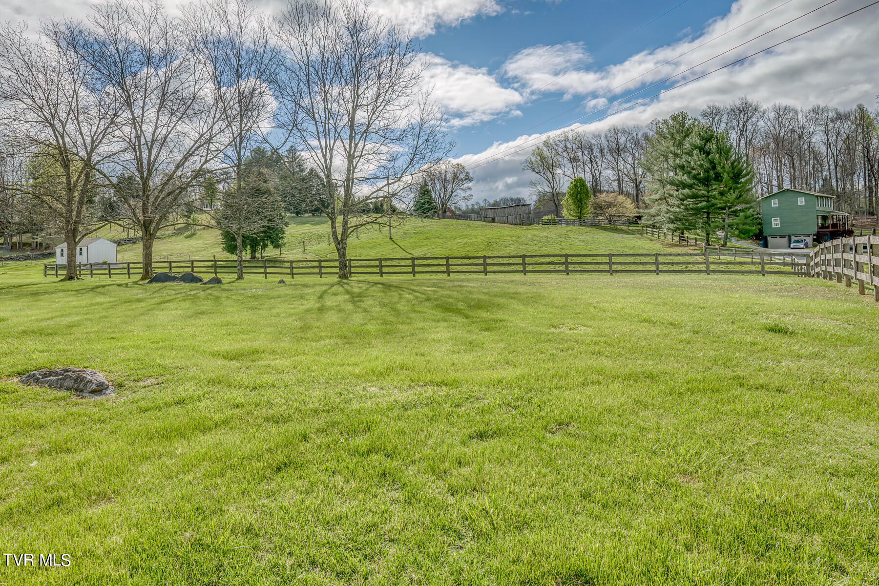 406 Walling Road Piney Flats, TN 37686 - Photo 27 of 29 406 Walling Dr-28