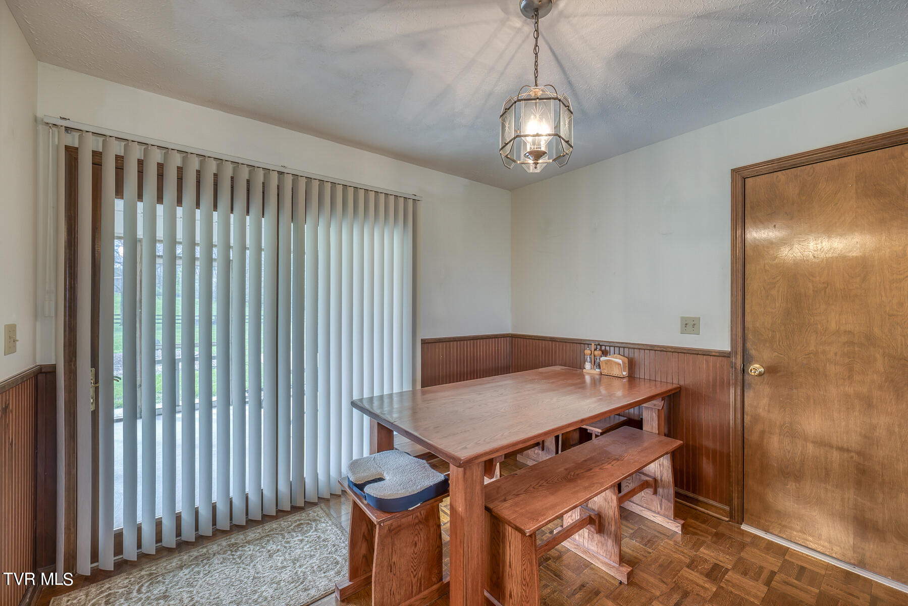406 Walling Road Piney Flats, TN 37686 - Photo 9 of 29 406 Walling Dr-9