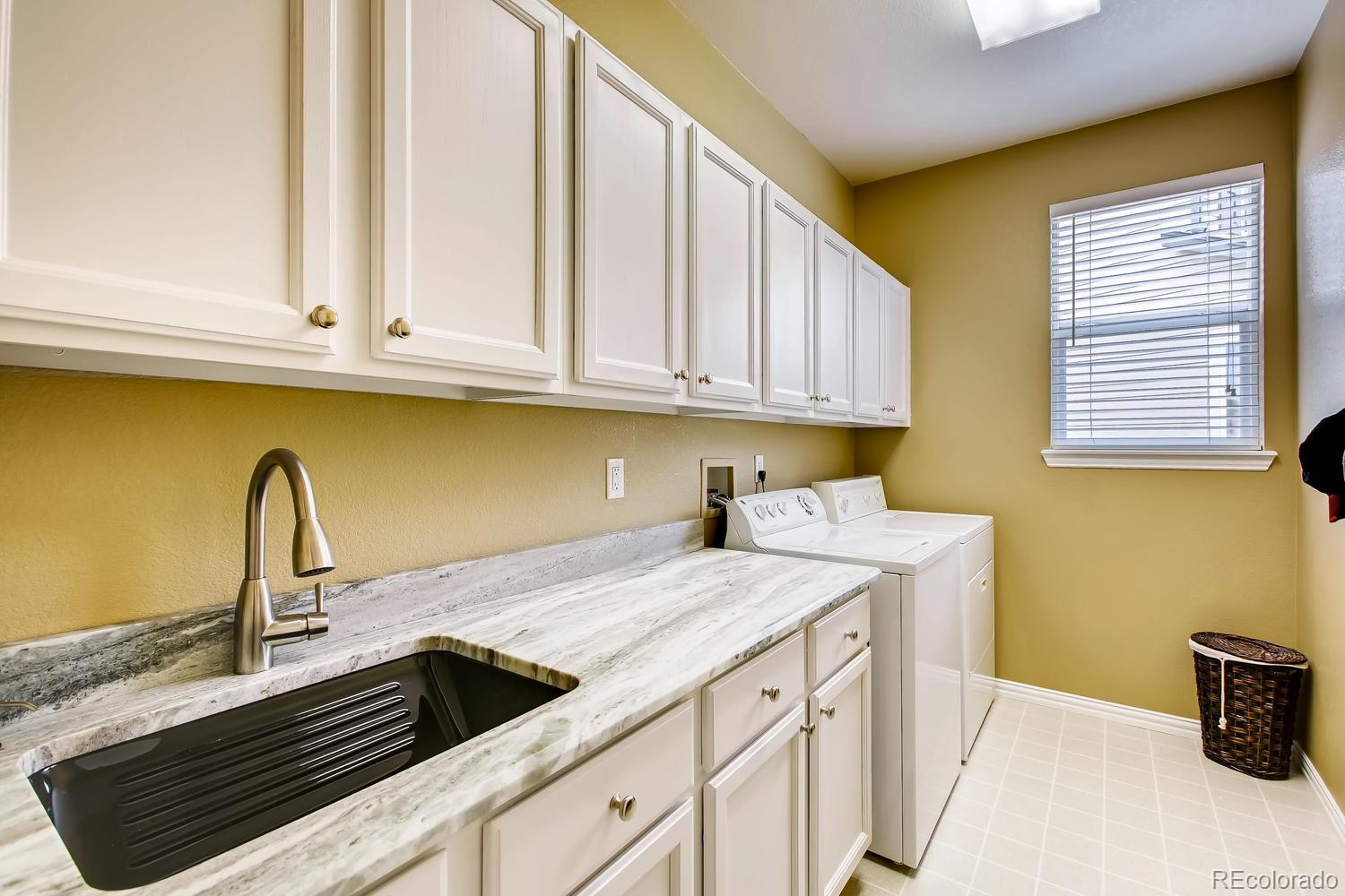 10188 Kleinbrook Way Highlands Ranch, CO 80126 - Photo 15 of 34 Gallery Image 15
