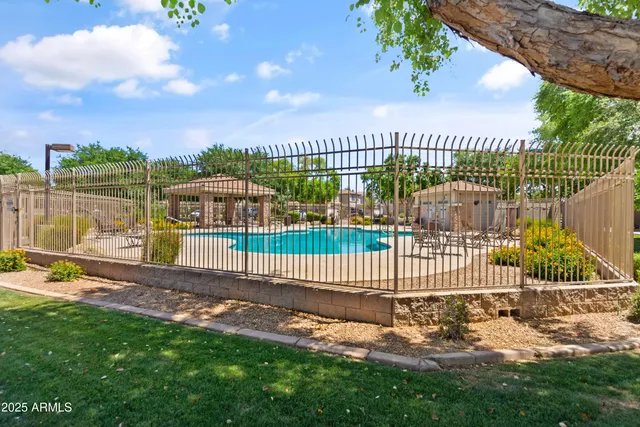 $1,895 | 1340 South Sabino Drive, Gilbert, AZ 85296