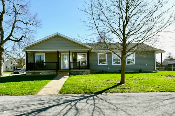$215,000 | 1601 South E Street, Elwood, IN 46036