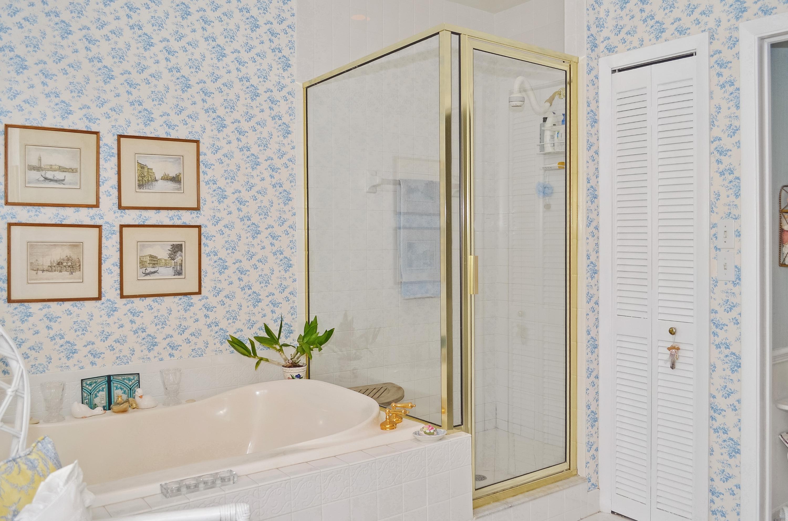 2348 Northwest 29th Road Boca Raton, FL 33431 - Photo 17 of 37 Master Bathroom