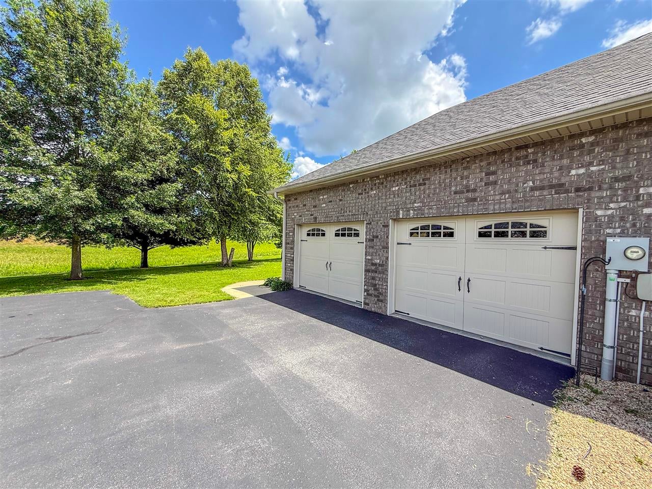 48 Oakwind Road Glasgow, KY 42141 - Photo 10 of 70 Gallery Image 10