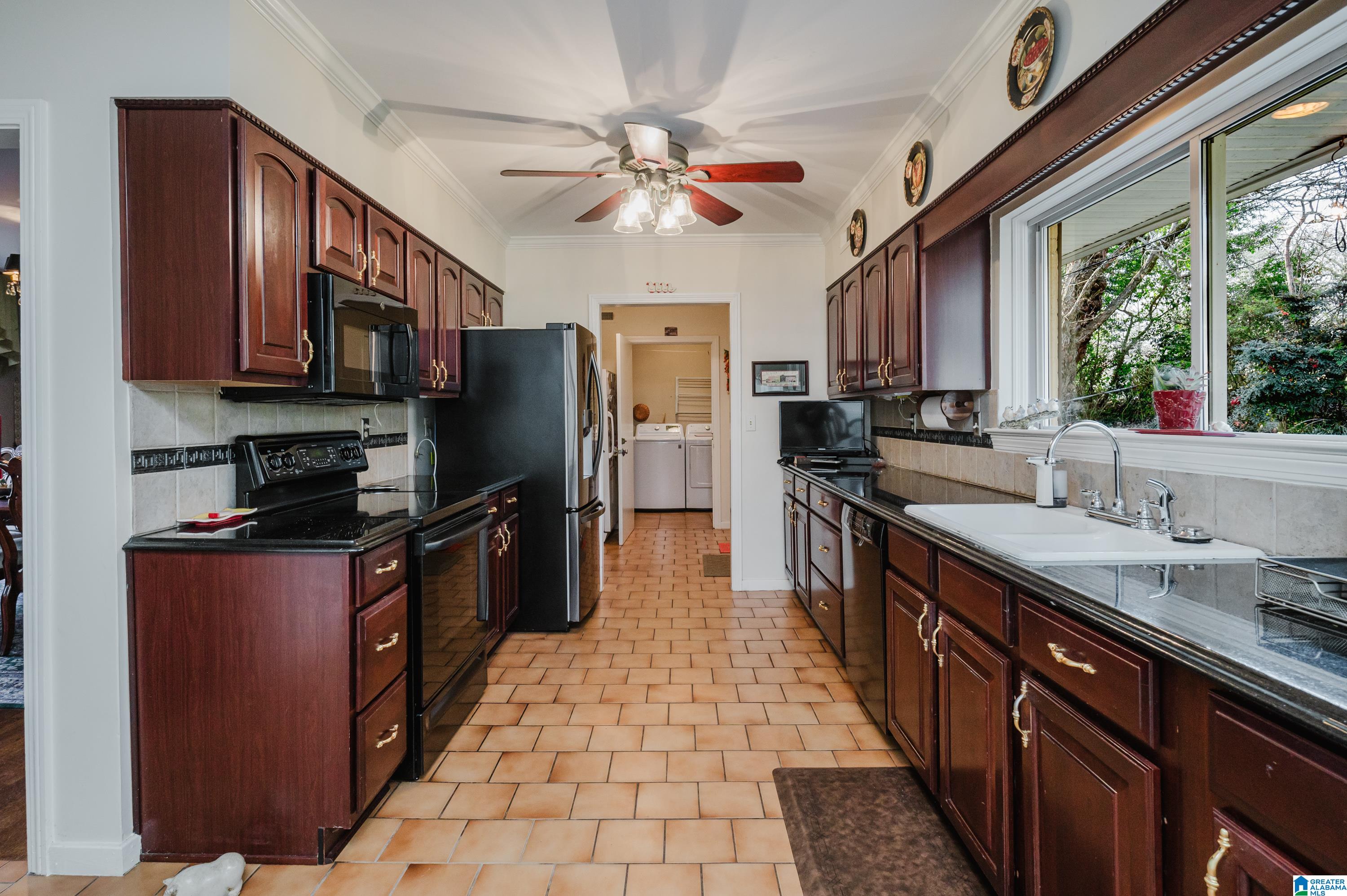 2710 Shades Crest Road Birmingham, AL 35209 - Photo 20 of 60