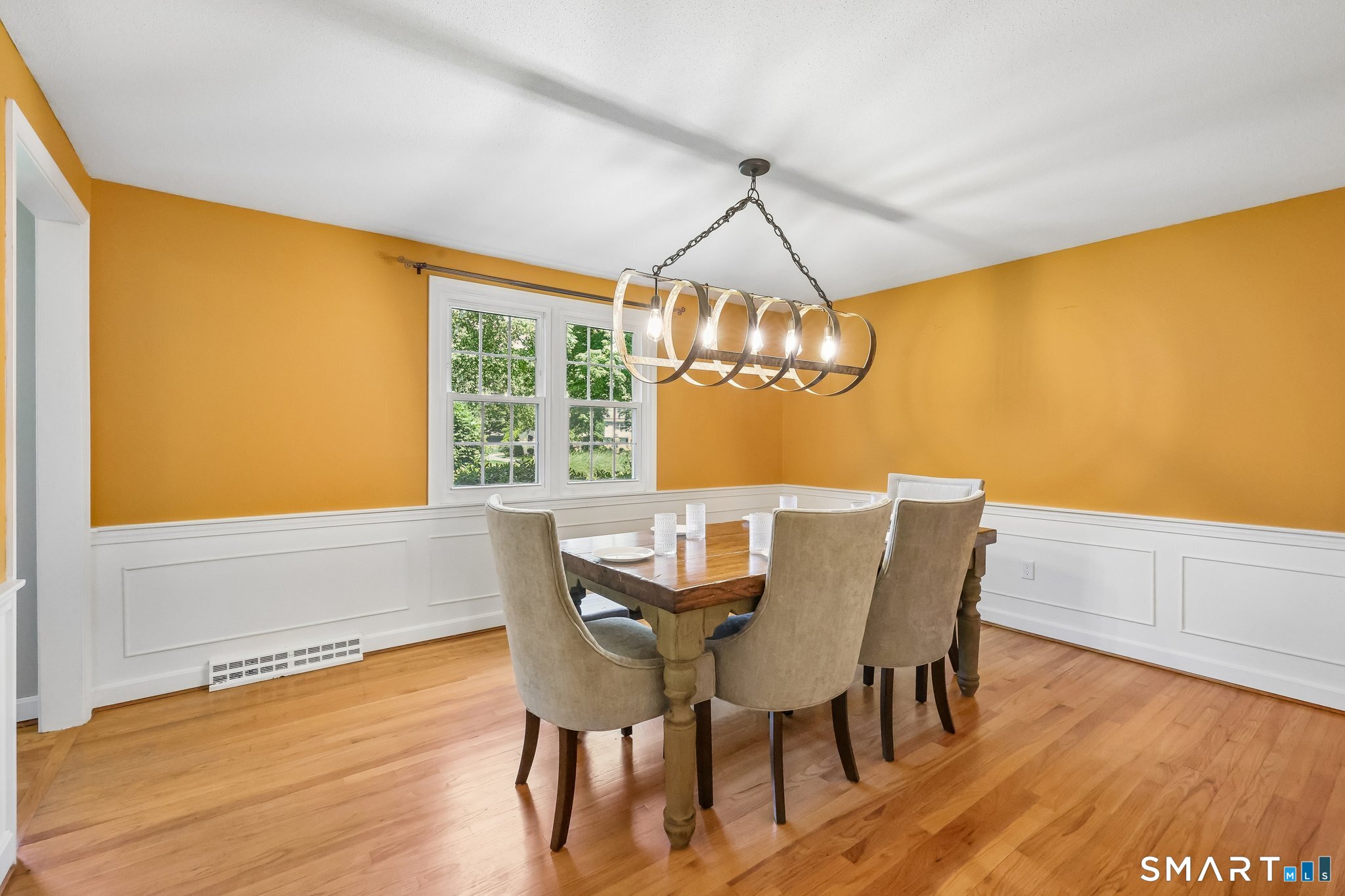 181 Farms Village Road Simsbury, CT 06092 - Photo 6 of 29 Gallery Image 6