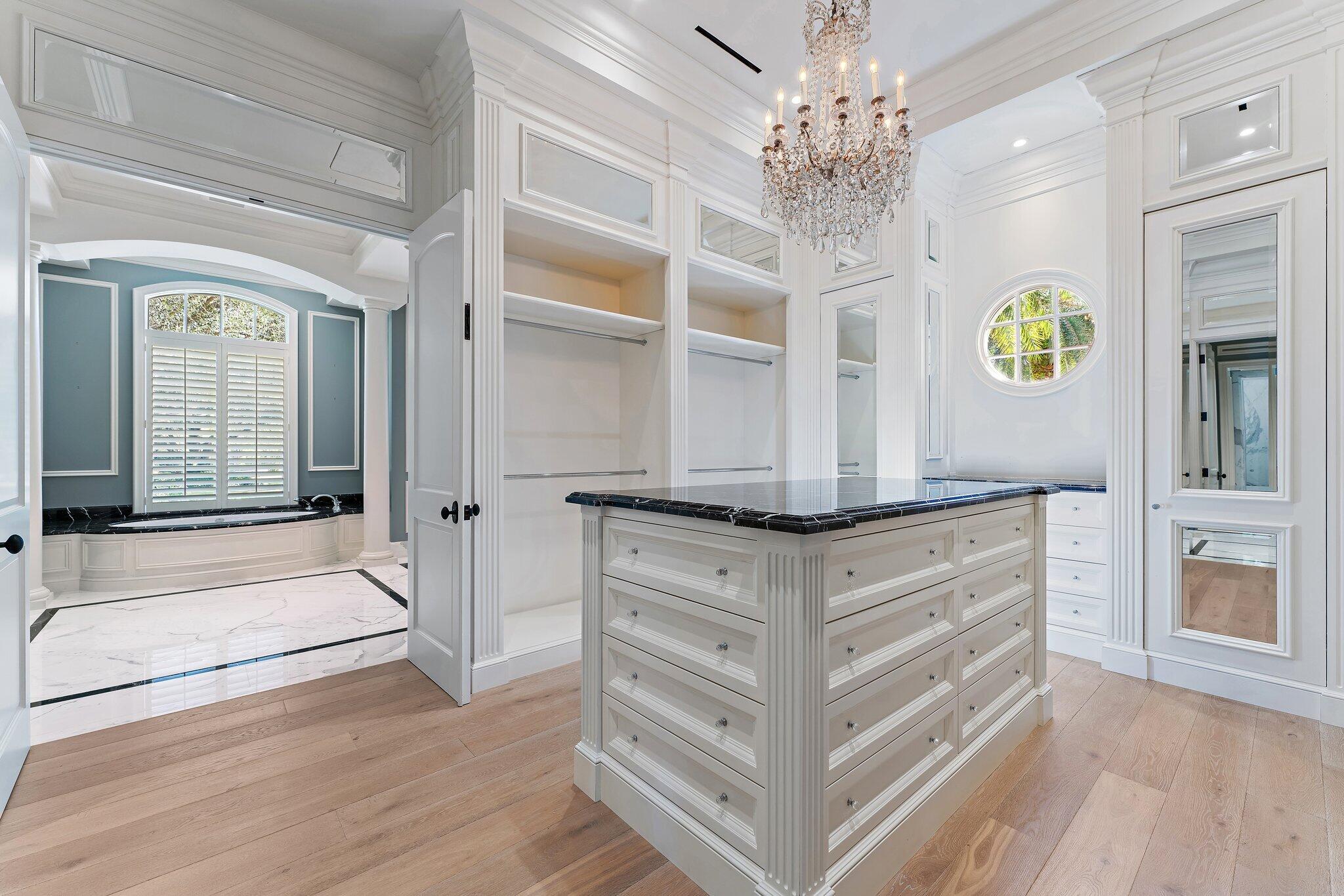 146 Bears Club Drive Jupiter, FL 33477 - Photo 52 of 115 Primary Closet