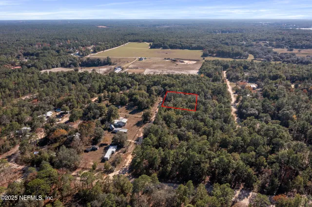 $7,000 | 6119 Center Circle, Keystone Heights, FL 32656