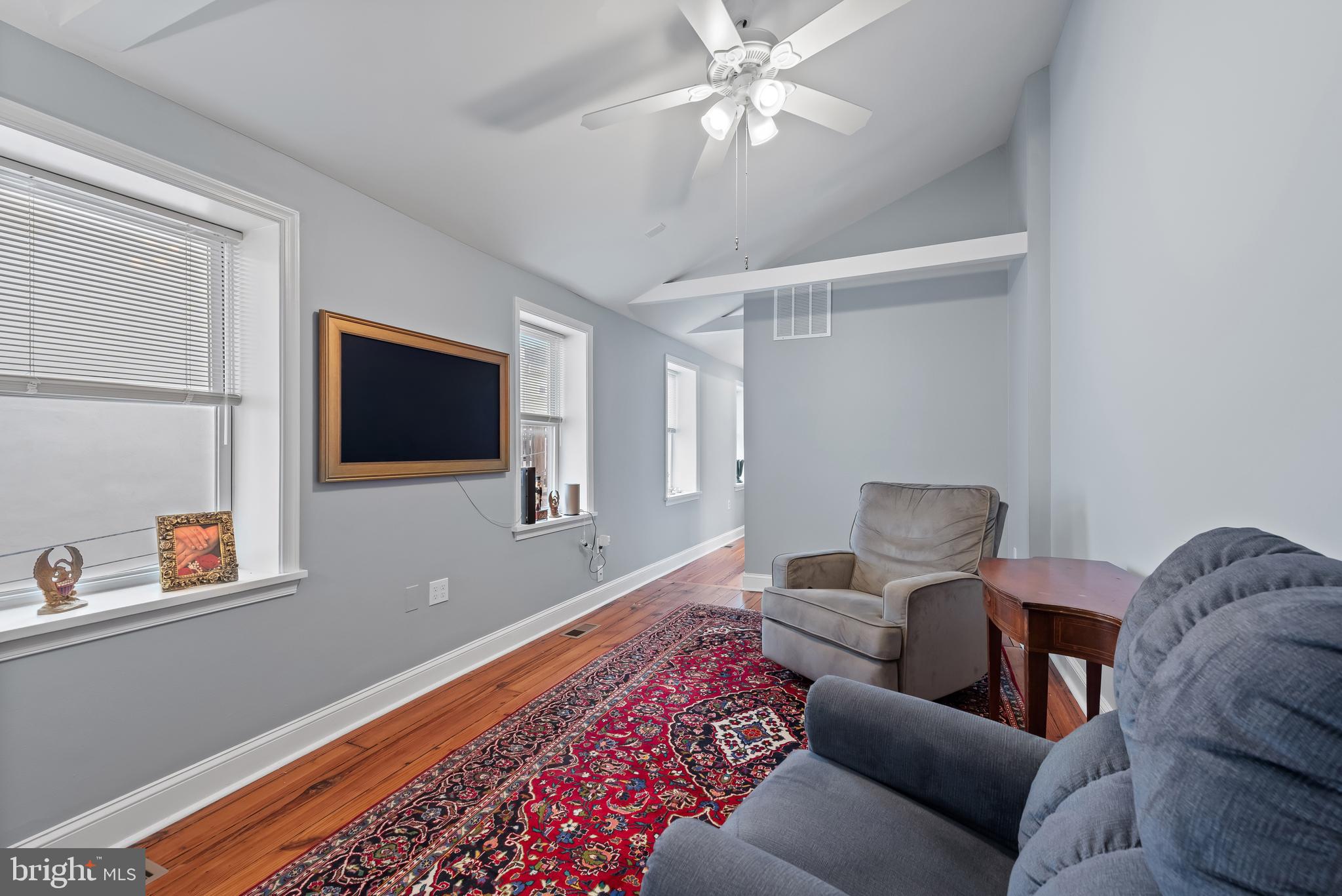 827 Light Street Baltimore, MD 21230 - Photo 17 of 38 Bonus Living Room