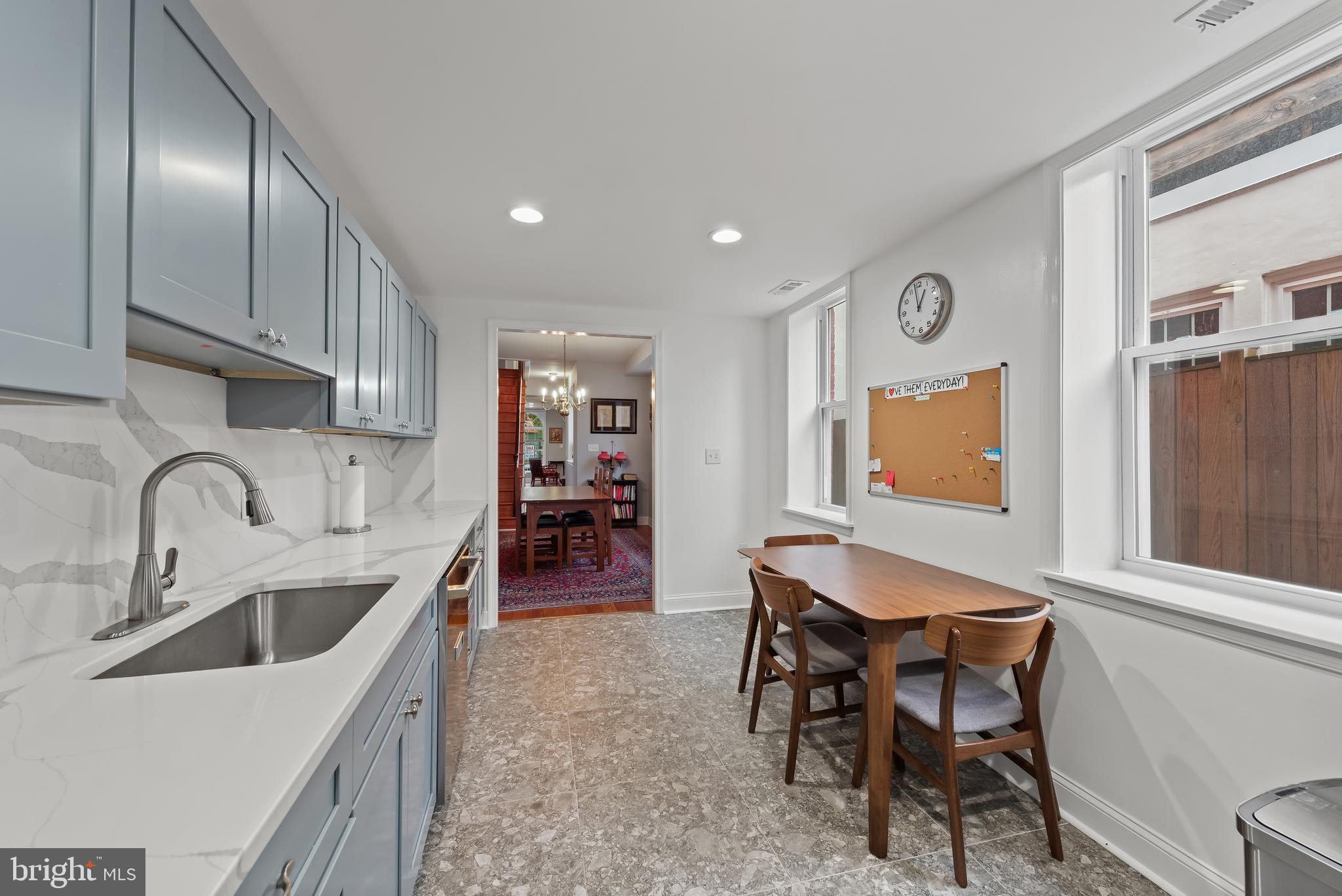 827 Light Street Baltimore, MD 21230 - Photo 10 of 38 Kitchen with eat in dining