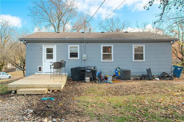 $230,000 | 1108 South Prairie Street, Liberty, MO 64068