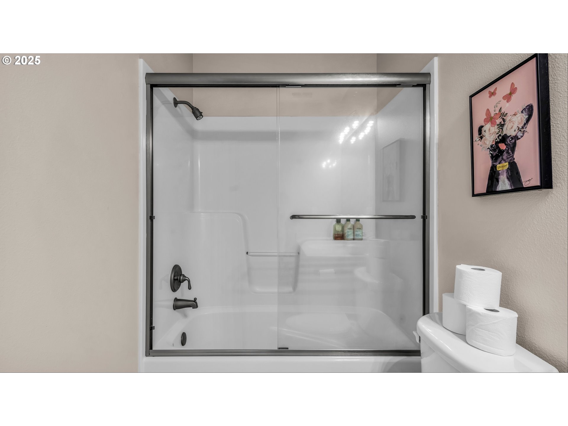 4075 Northwest Camala Drive Albany, OR 97321 - Photo 36 of 48 a bathroom with a shower