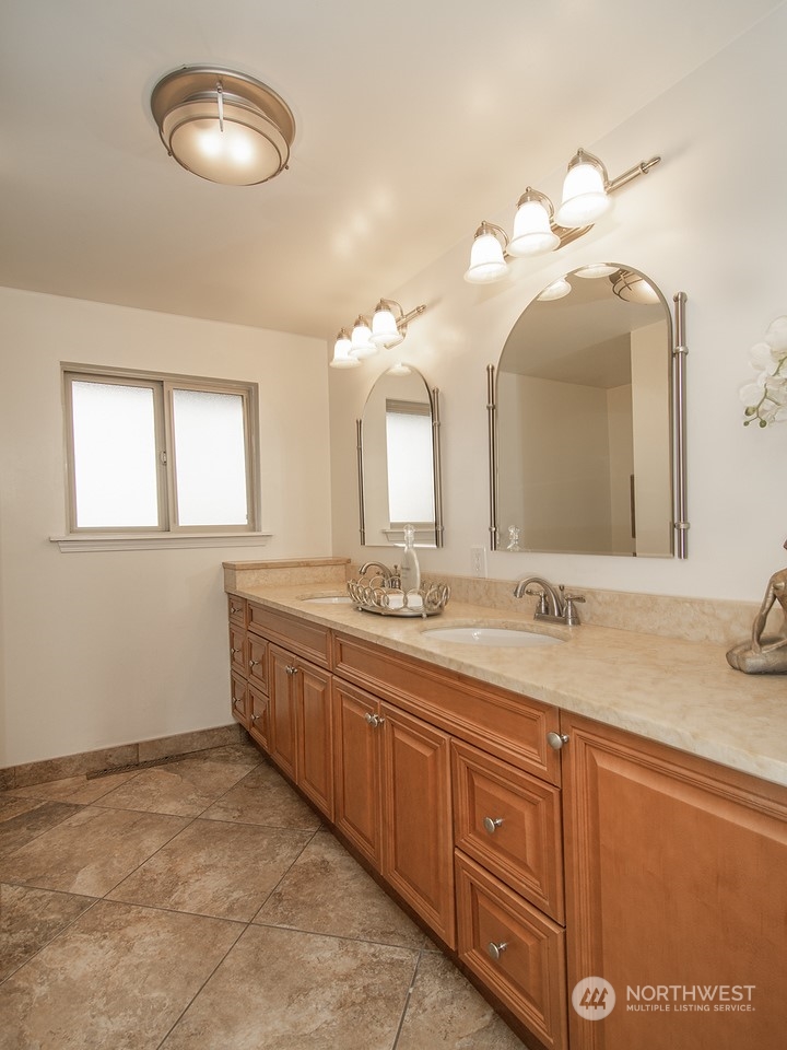 1808 Shattuck Avenue South Renton, WA 98055 - Photo 13 of 35 Gallery Image 13