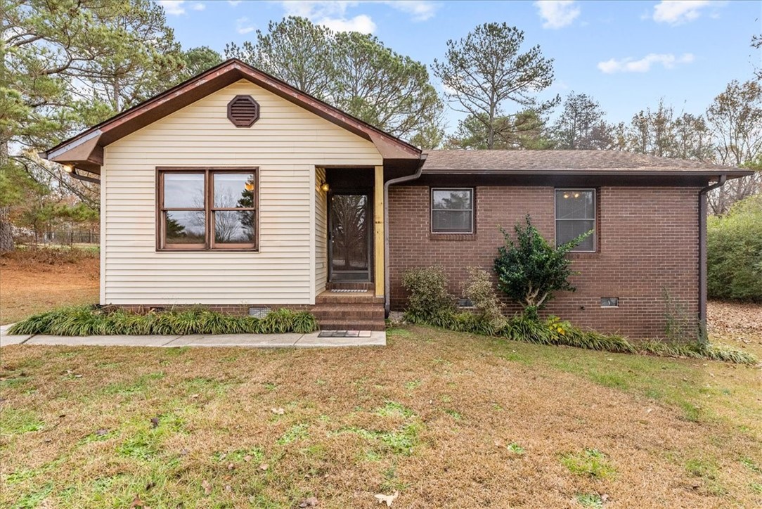 135 Earls Mill Road Seneca, SC 29678 - Photo 1 of 37