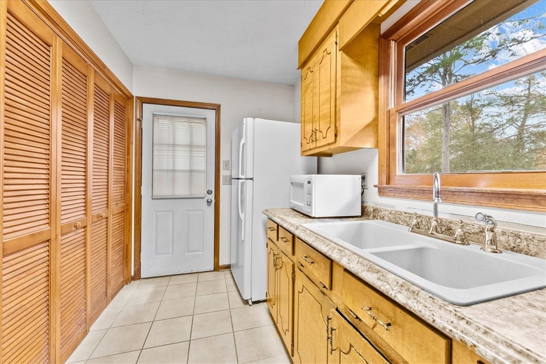 135 Earls Mill Road Seneca, SC 29678 - Photo 15 of 37