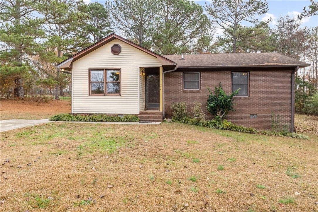 135 Earls Mill Road Seneca, SC 29678 - Photo 2 of 37