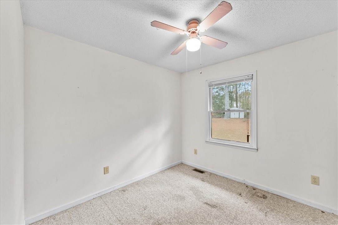 135 Earls Mill Road Seneca, SC 29678 - Photo 21 of 37