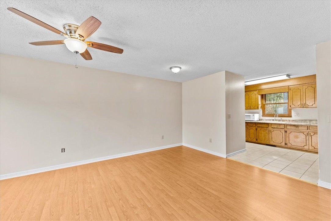 135 Earls Mill Road Seneca, SC 29678 - Photo 8 of 37