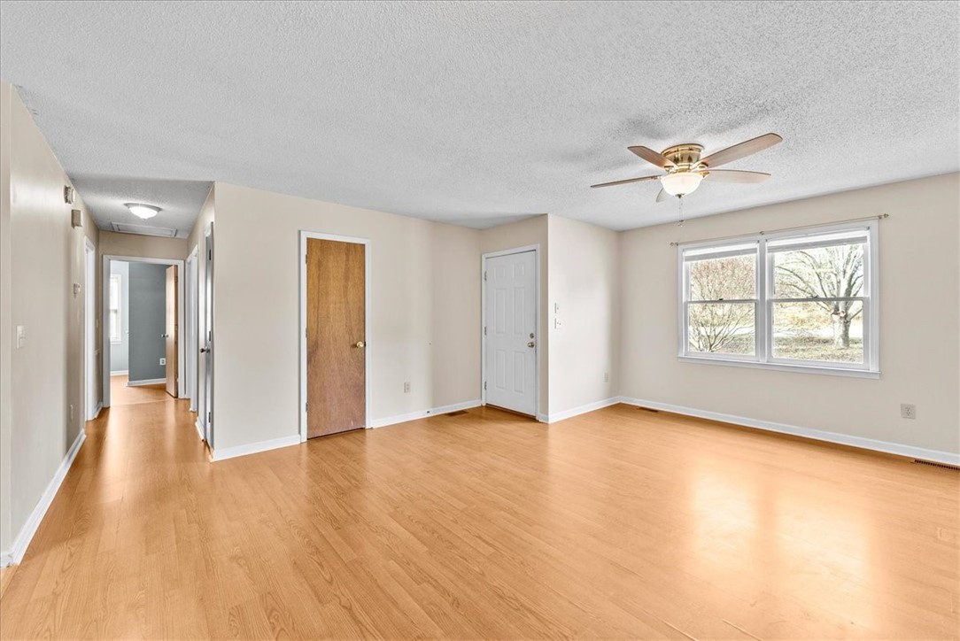 135 Earls Mill Road Seneca, SC 29678 - Photo 10 of 37