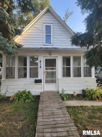 $42,500 | 818 16th Avenue, Fulton, IL 61252