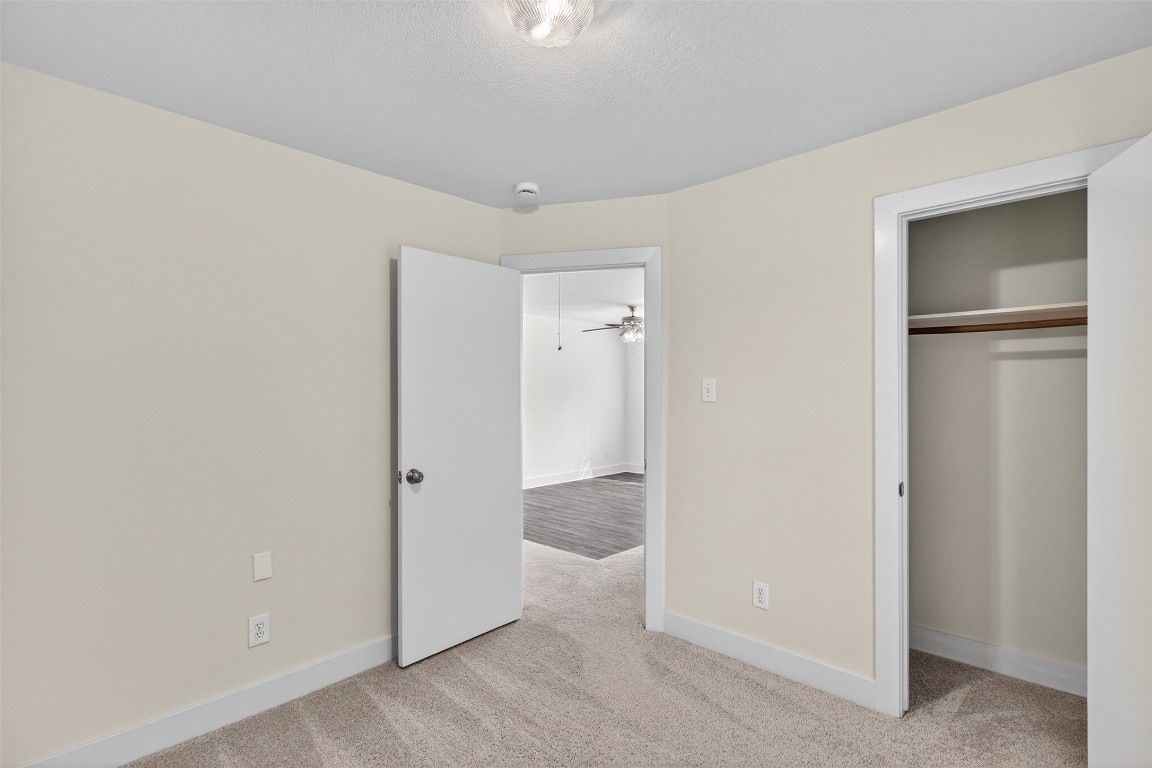 803 Dragonfly Drive Conroe, TX 77301 - Photo 34 of 50 a view of entryway