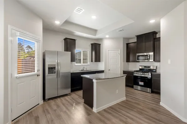 $1,950 | 27402 Axis Deer Trail, Magnolia, TX 77354