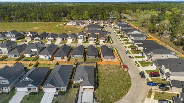 $1,950 | 27402 Axis Deer Trail, Magnolia, TX 77354