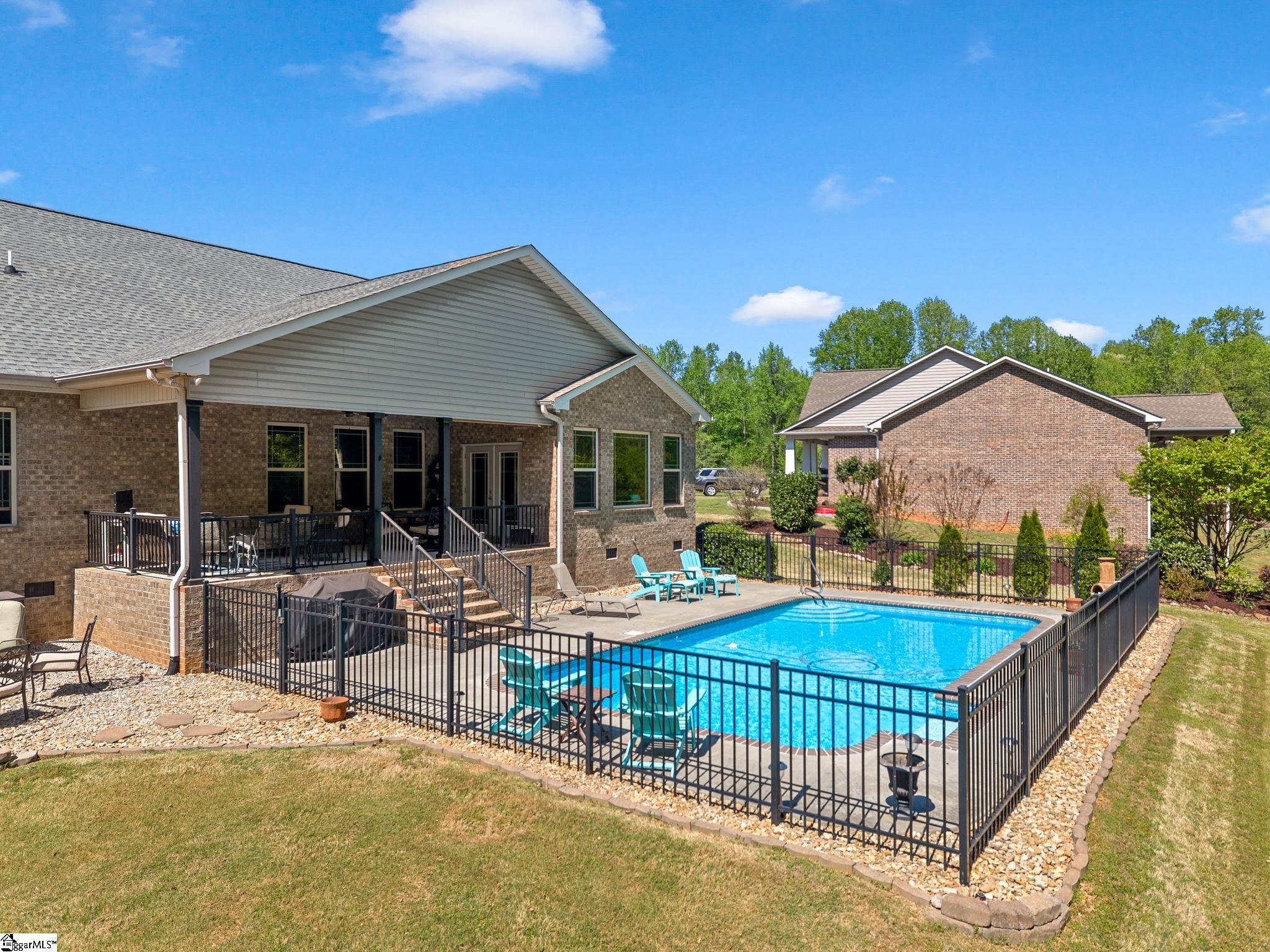 230 Floyd Meadow Drive Inman, SC 29349 - Photo 37 of 43