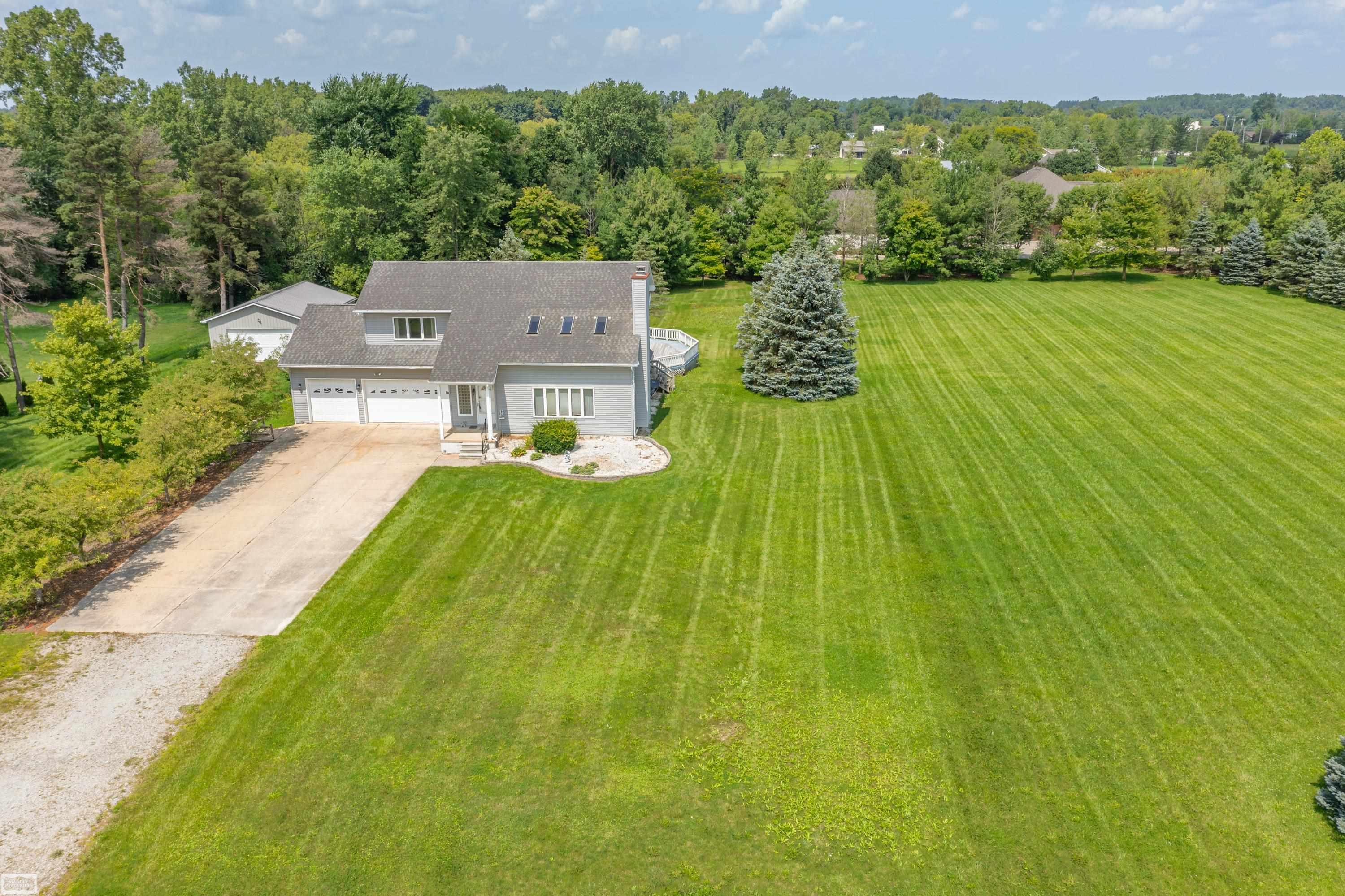 23251 McPhall Road Armada, MI 48005 - Photo 36 of 39 50118336-36.JPG