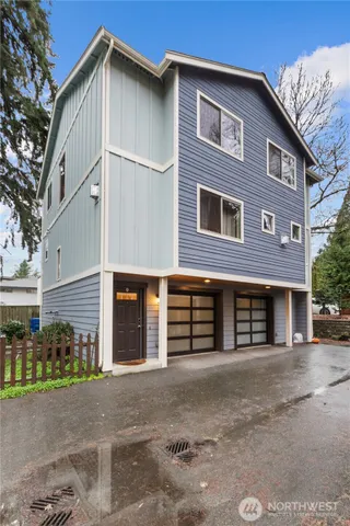 $2,800 | 12039 35th Avenue Northeast, Unit A, Seattle, WA 98125