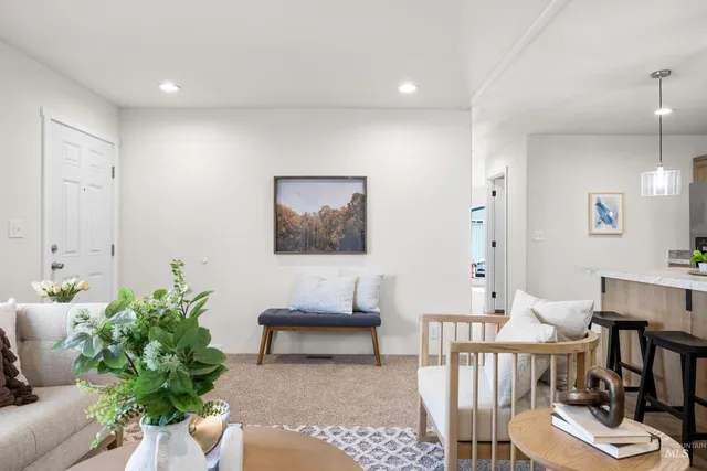 $199,000 | 208 East 44th Street, Unit 22, Garden City, ID 83714