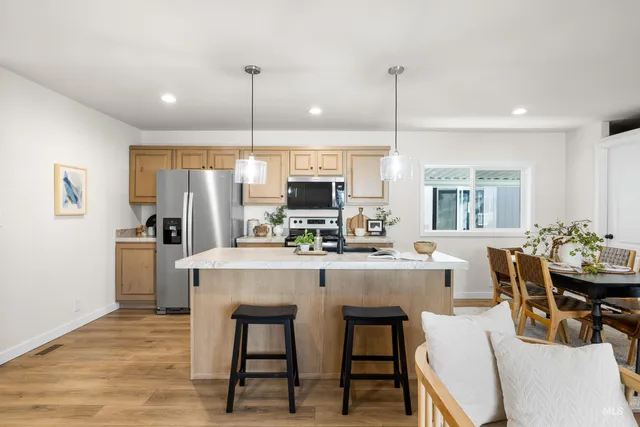 $199,000 | 208 East 44th Street, Unit 22, Garden City, ID 83714