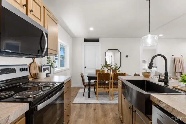 $199,000 | 208 East 44th Street, Unit 22, Garden City, ID 83714