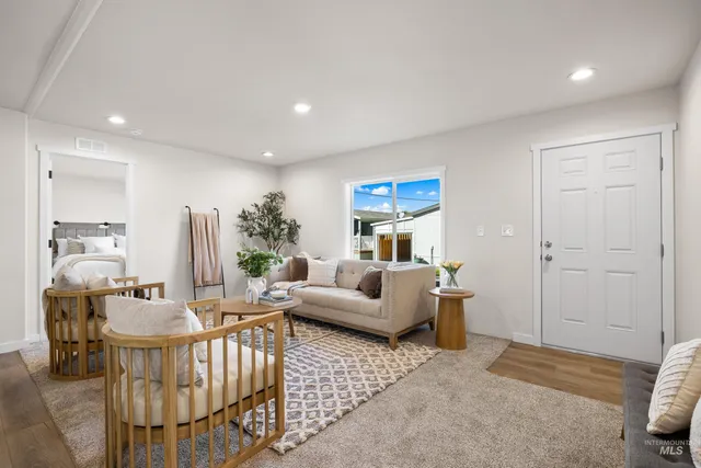 $199,000 | 208 East 44th Street, Unit 22, Garden City, ID 83714