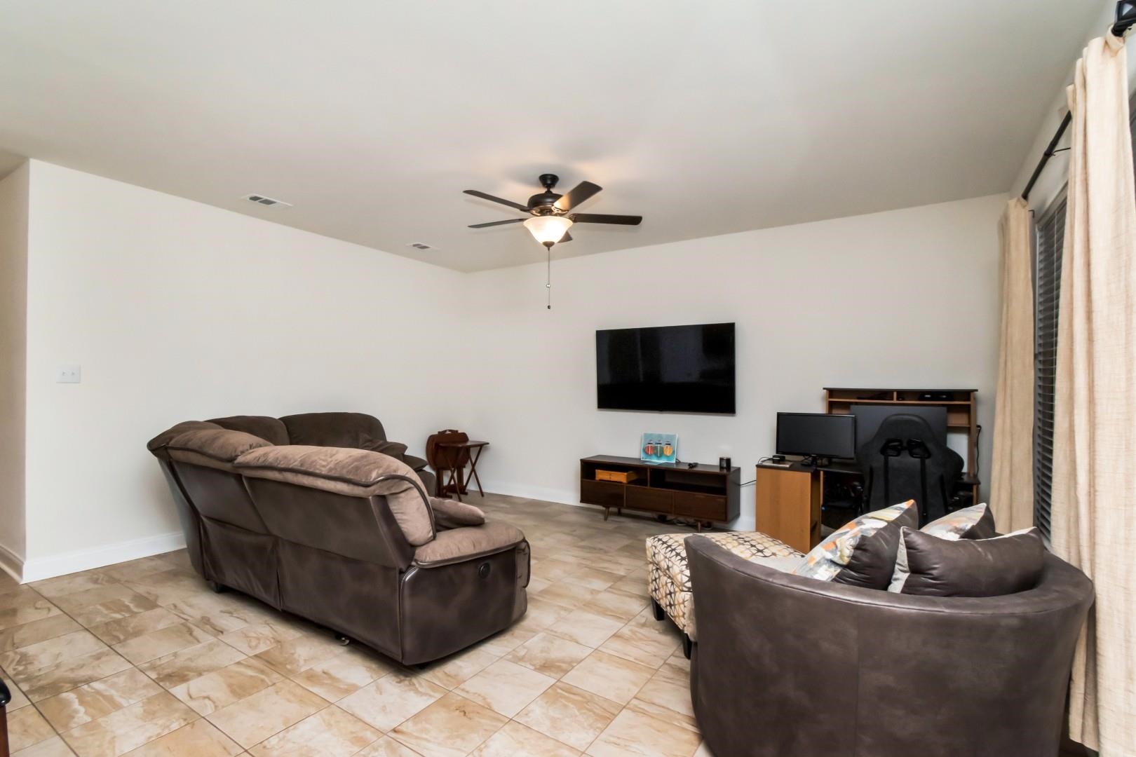 10714 Brodick Loop Daphne, AL 36527 - Photo 12 of 26 Living Room