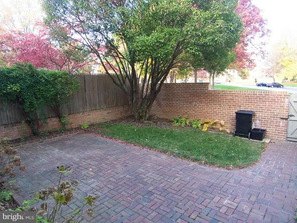 $3,550 | 8502 Lakinhurst Lane, Springfield, VA 22152