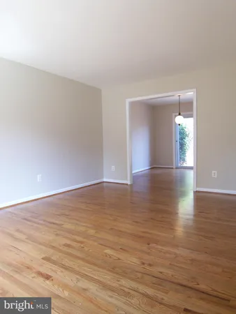 $3,550 | 8502 Lakinhurst Lane, Springfield, VA 22152
