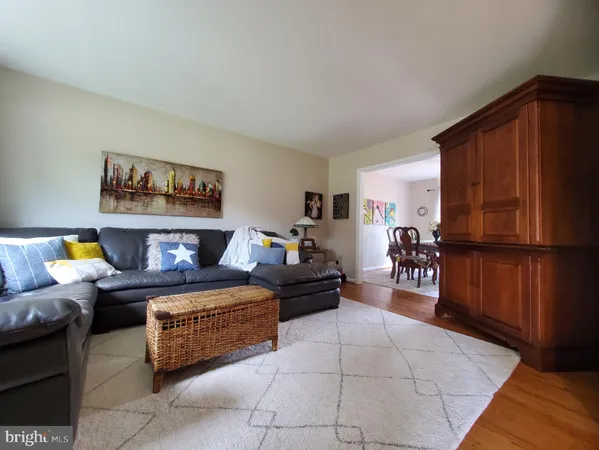 $3,550 | 8502 Lakinhurst Lane, Springfield, VA 22152