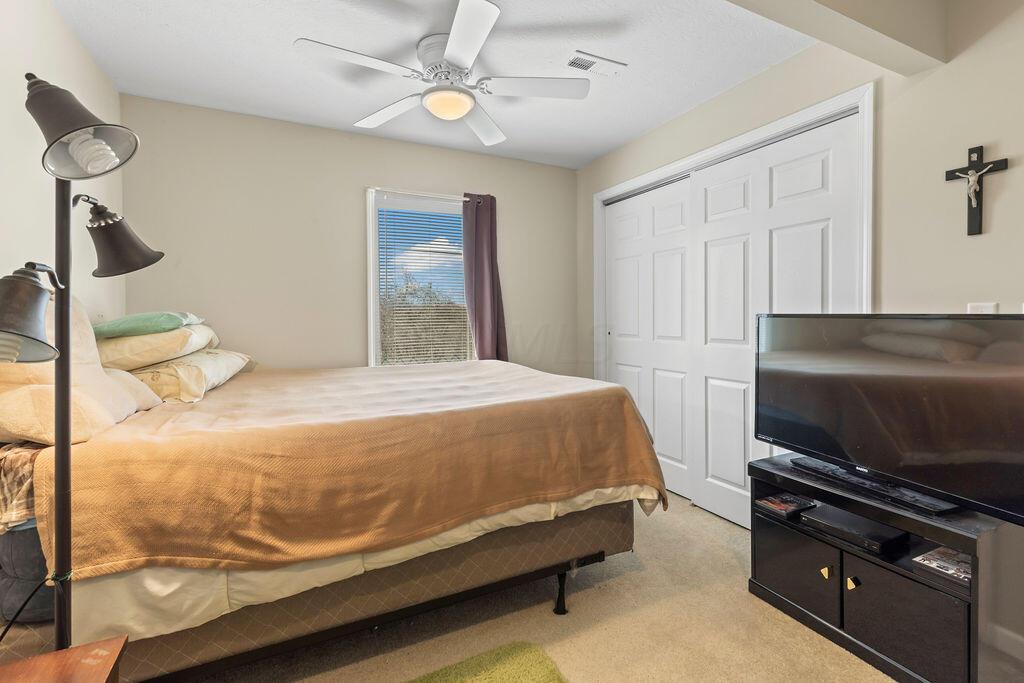 571 Ridgefield Road Newark, OH 43055 - Photo 26 of 47 26-BedroomTwo