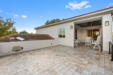 a view of outdoor space yard and porch